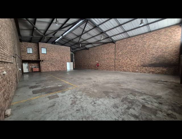 409M² FACTORY TO LET IN APEX